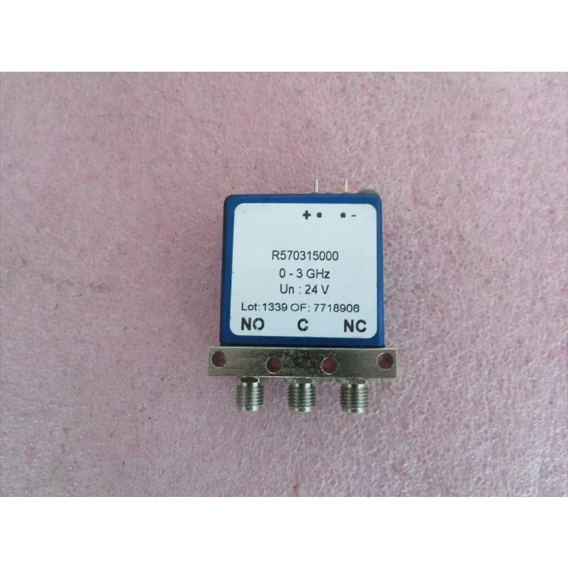 R570315000 3GHz 300W 24V RF Microwave Coaxial Single Double Throw Switch