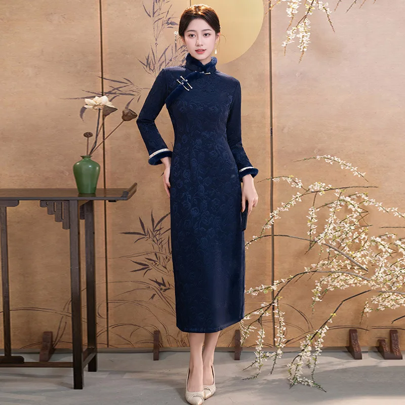 Różowa Gruba Zimowa Nowa Chińska Sukienka Cheongsam z Długim Rękawem Ulepszona Retro Jesienno-Zimowa Qipao dla Młodych Kobiet