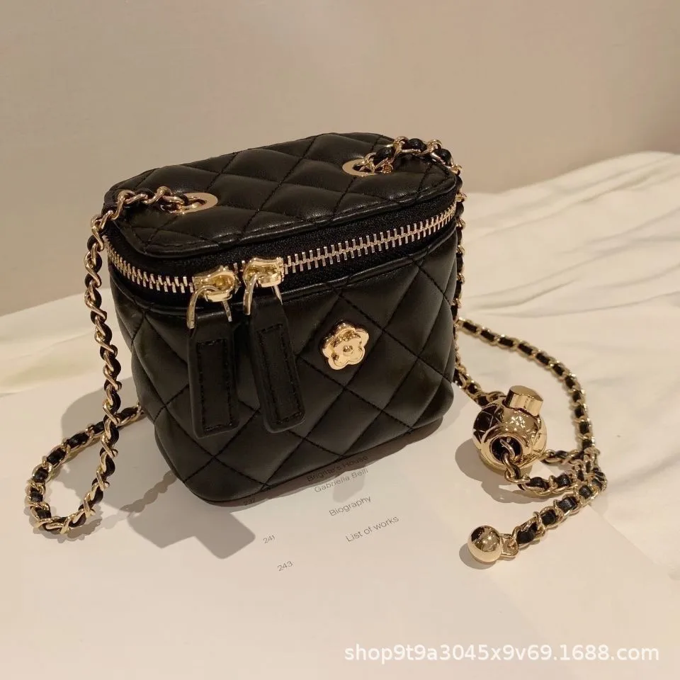 

2026 Fashion Secret Garden Camellia Rhombus Chain Box Small Bag Women's Mini Shoulder Crossbody Bag
