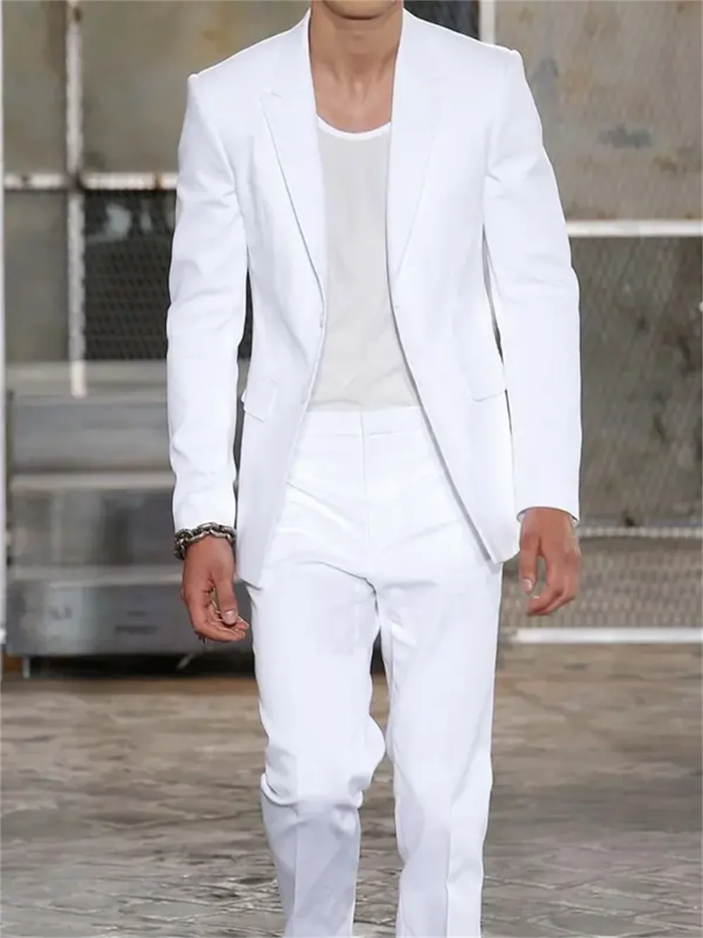 2 Pieces Long Jacket White Trousers Groom Tuxedos Wedding Suits for Men Peaked Lapel Man Blazers Coat Pants Prom