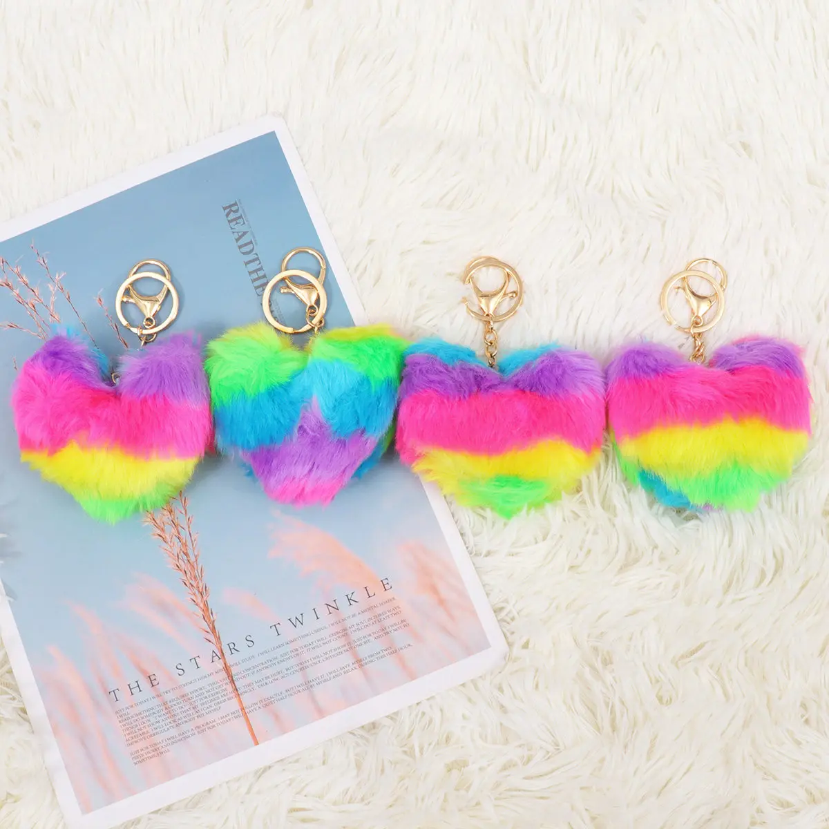 

4 шт. Брелок-подвеска в форме радужного сердца с искусственным кроличьим шариком для ключей от машины, украшение для сумки, легкий, прочный, милый подарок