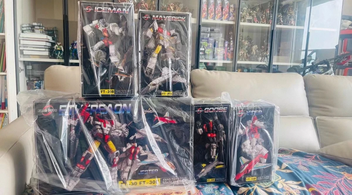 

Transformed FT Dreadnought, A Set of 5 Boxes FANSTOYS FT30 ABCDE Dreadnought Combination, A Set of 5 Boxes