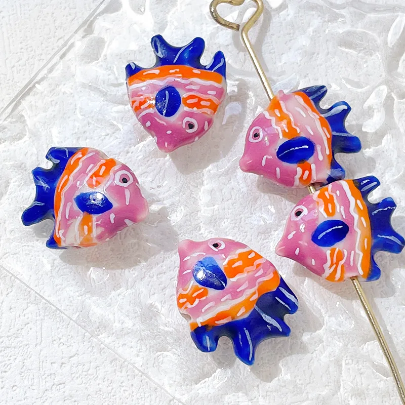 2pcs Ceramic Beads 23mm Hand Painted Deep Sea Fish Tropical Fish Shape Spacer Bead for Jewelry Making DIY Bracelet Drop Earrings