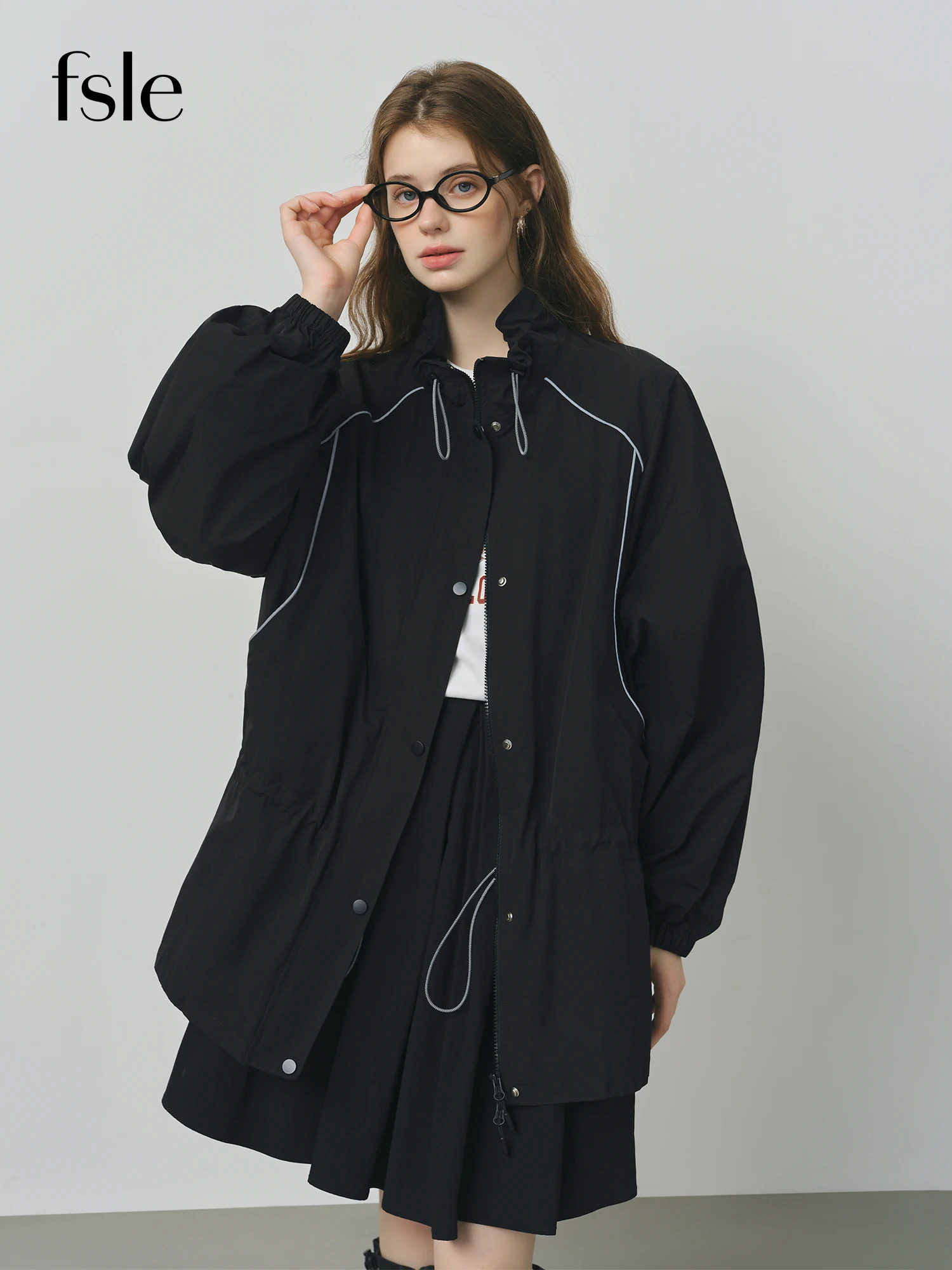 

FSLE Stand Collar Drawstring Reflective Strip Design Jacket 2025 Autumn New Casual Short Jacket 25FS13173