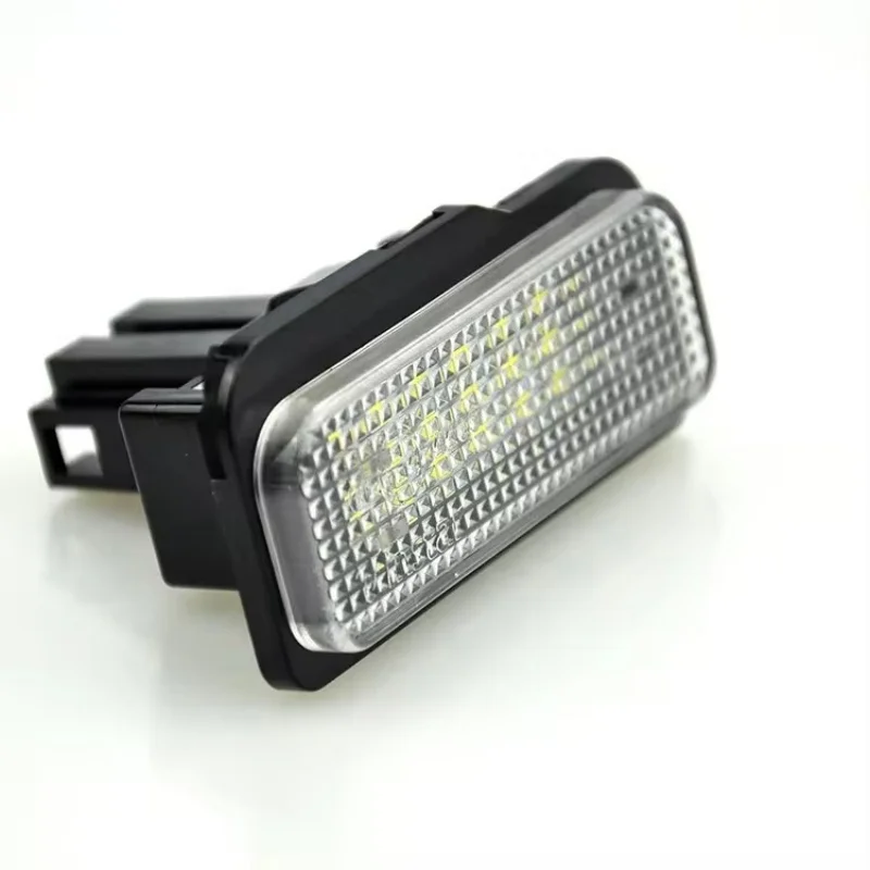 2Pcs White CANBUS LED License Plate Light Tag Lamp Number Plate For Mercedes Benz W211 W203 W219 R171