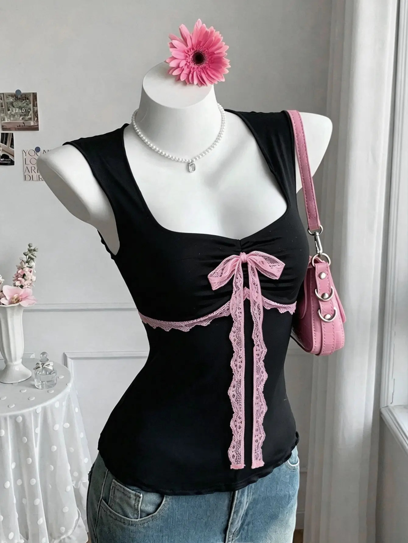 Purely sensual hot girl square-neck sleeveless top summer design delicate lace bow waist short style trendy fashionable top Y2K