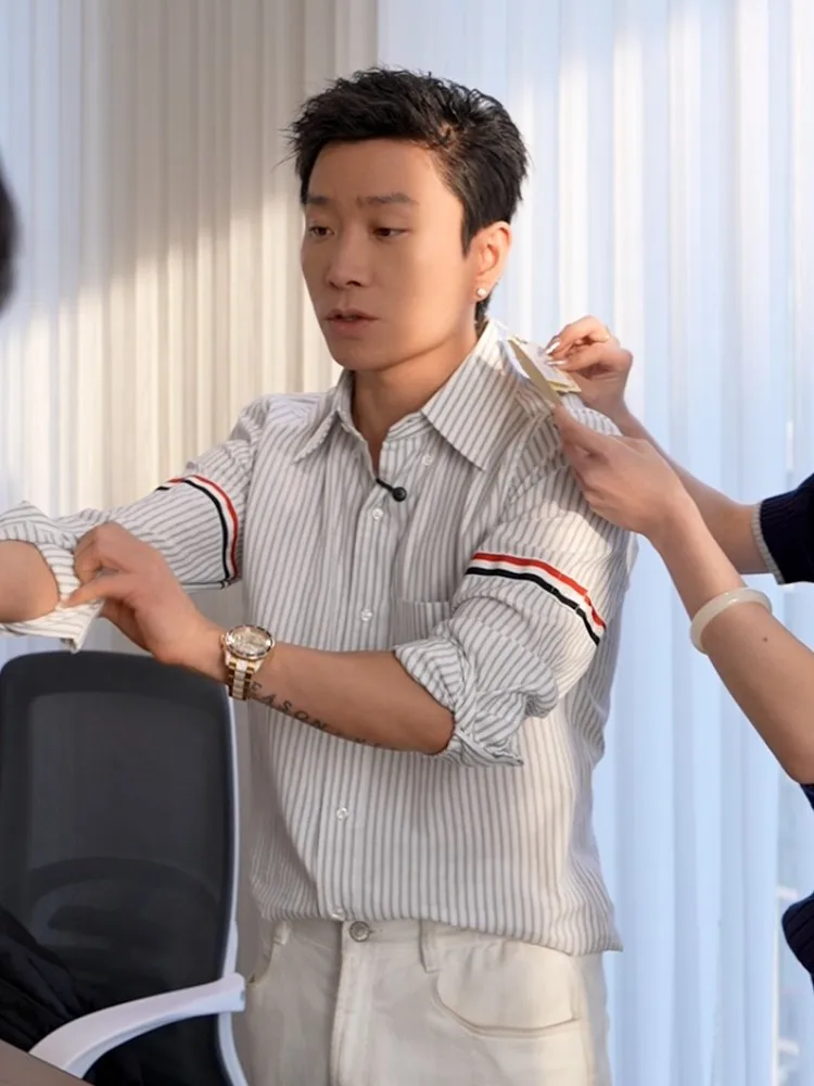 

Элегантная дизайнерская полосатая рубашка с длинным рукавом для мужчин и женщин, свободного кроя, класса люкс, базовая, осенне-зимняя, из полиэфирного волокна, повседневная