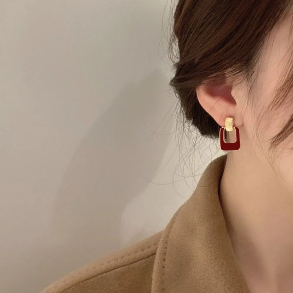 Maillard Contrasting French Retro Earrings Metal Enamel Statement Drop Glazed Earrings Vintage Elegant Brown Dangle Earrings