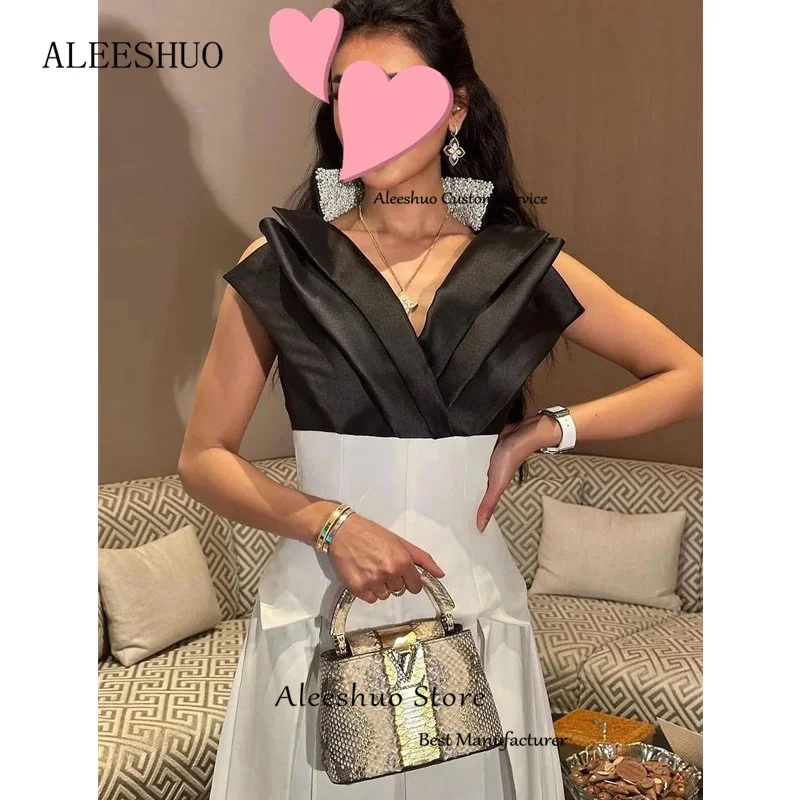 Aleeshuo Moderne schwarze A-Linie-Satin-Abendkleider, elegantes, mit Perlen besetztes, ärmelloses Ballkleid, plissiert, sexy V-Ausschnitt, 2025, individuell gestaltet