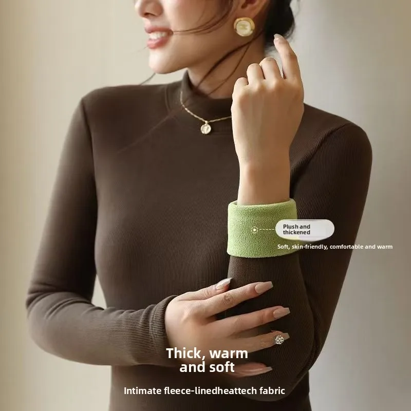 خريف شتاء جديد شبه عالية الياقة مع قاعدة مخملية سميكة قميص للنساء الخريف الدافئة طويلة الأكمام تي شيرت مع رداء علوي غير رسمي