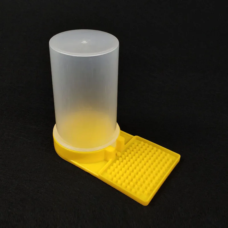 6pcs Bee Feeder Tools - Plastic Beekeeping Water Dispensers, Beehive Syrup Feeders - Beekeeping Supplies for Honey Bee
