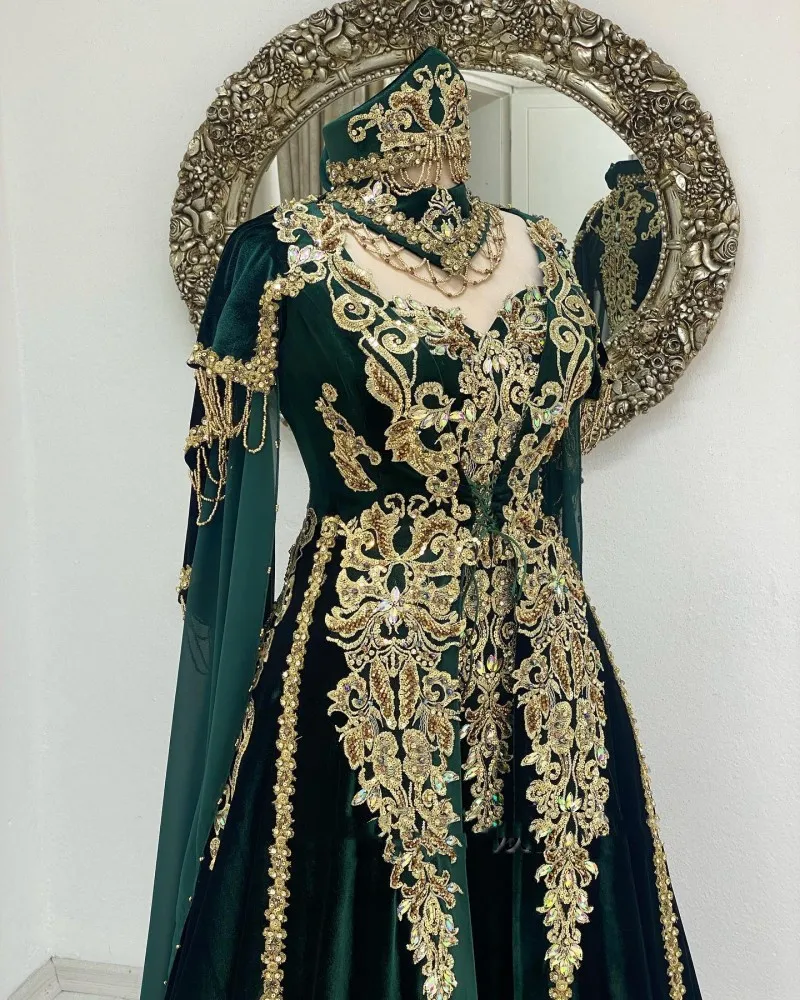 Hunter Green Burgundy Velvet Prom Formal Dress with Cape Jacekt Moroccan Caftan Gold Lace Beaded Kaftan Arabic Evening Gown