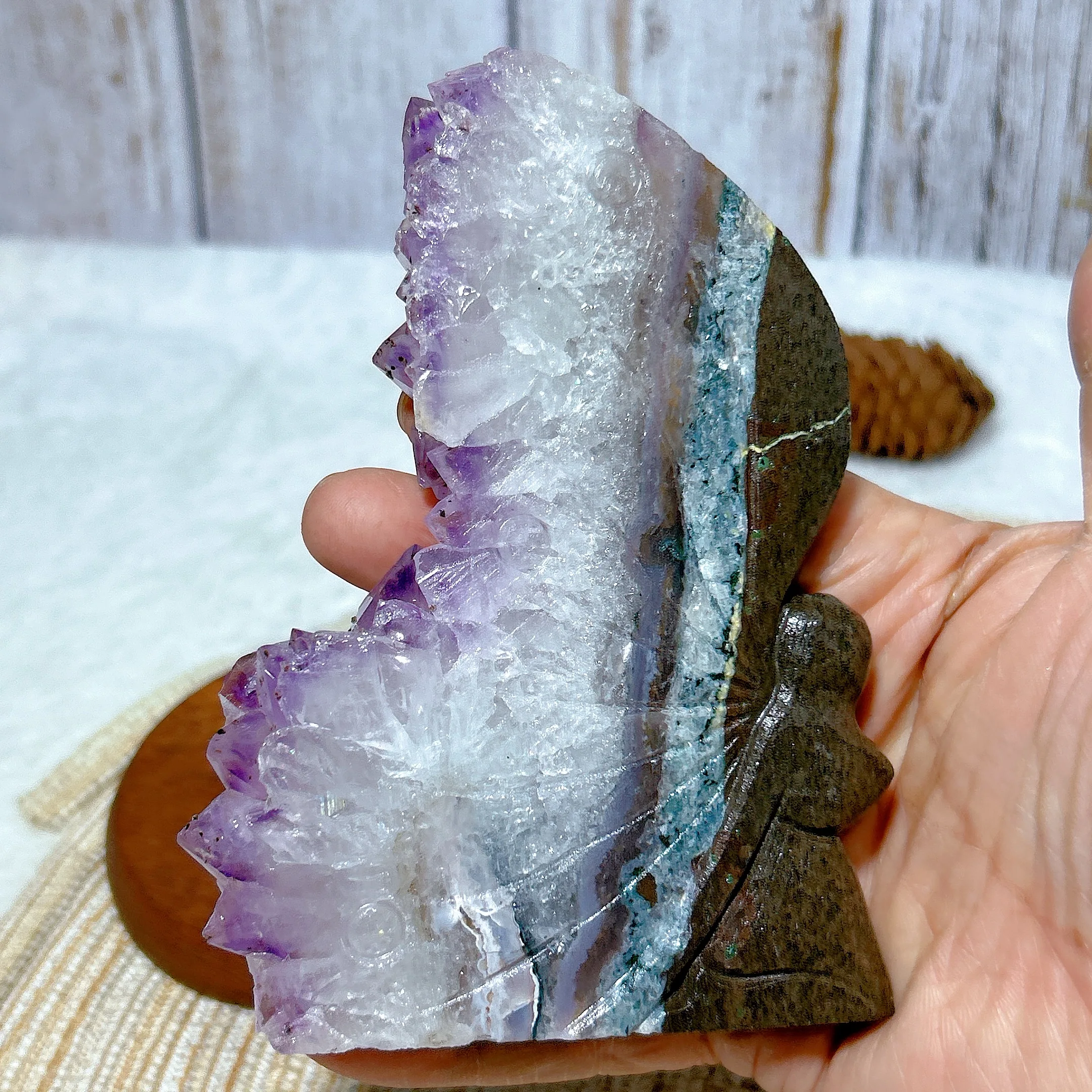 

Healing Natural Crystals Amethyst Cluster Fairy Carving Sculpture Gemstones Mineral Energy Reiki Home Decorations Gift