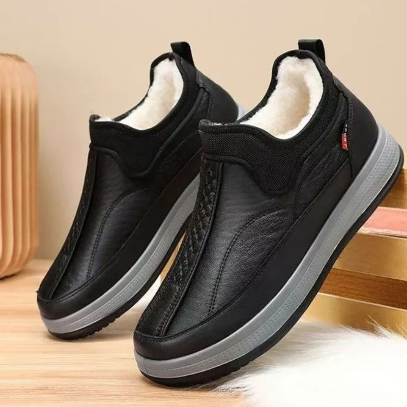 الرجال جديد الشتاء الجلود الثلوج الأحذية صوف مبطن سميكة معزول كعب مسطح الارتفاع دفعة المضادة للانزلاق عادية الانزلاق على الأحذية