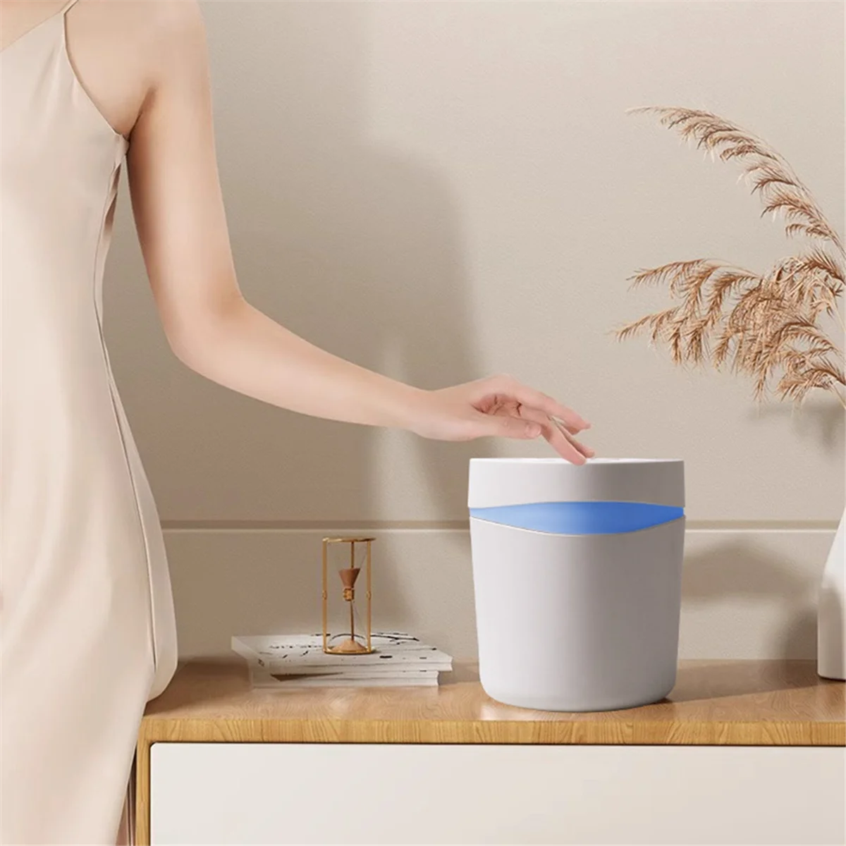 เครื่องทําความชื้น 5 ลิตรพร้อมไฟกลางคืนสีสันสดใส USB Air Humidifier Purification Spray Hydrating Humidifier สําหรับเดสก์ท็อปห้องนอน