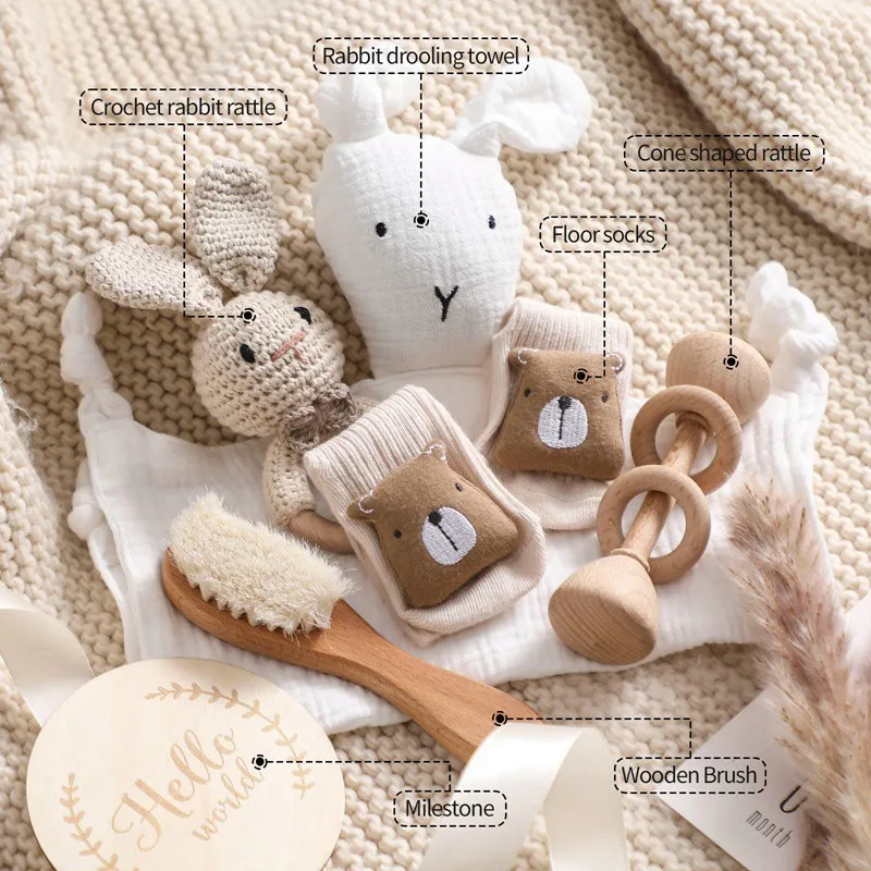 Newborn Bath Gift Set Double Sided Cotton Blanket Wooden Milestone Cards Gifts Box Wooden Crochet Rattle Brushs For Baby Shower