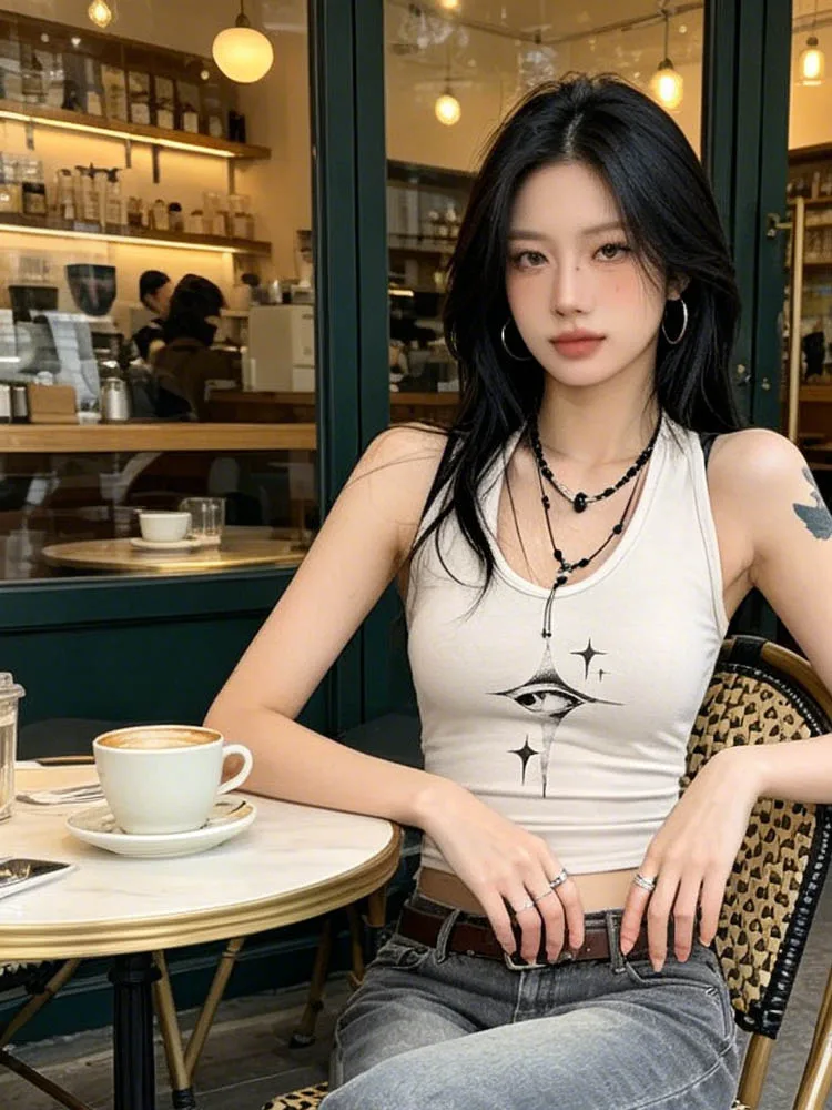 Women's Y2k Devil's Eye Retro Printed Hanging Neck Strap Vest Women's Summer Slimming Short Top