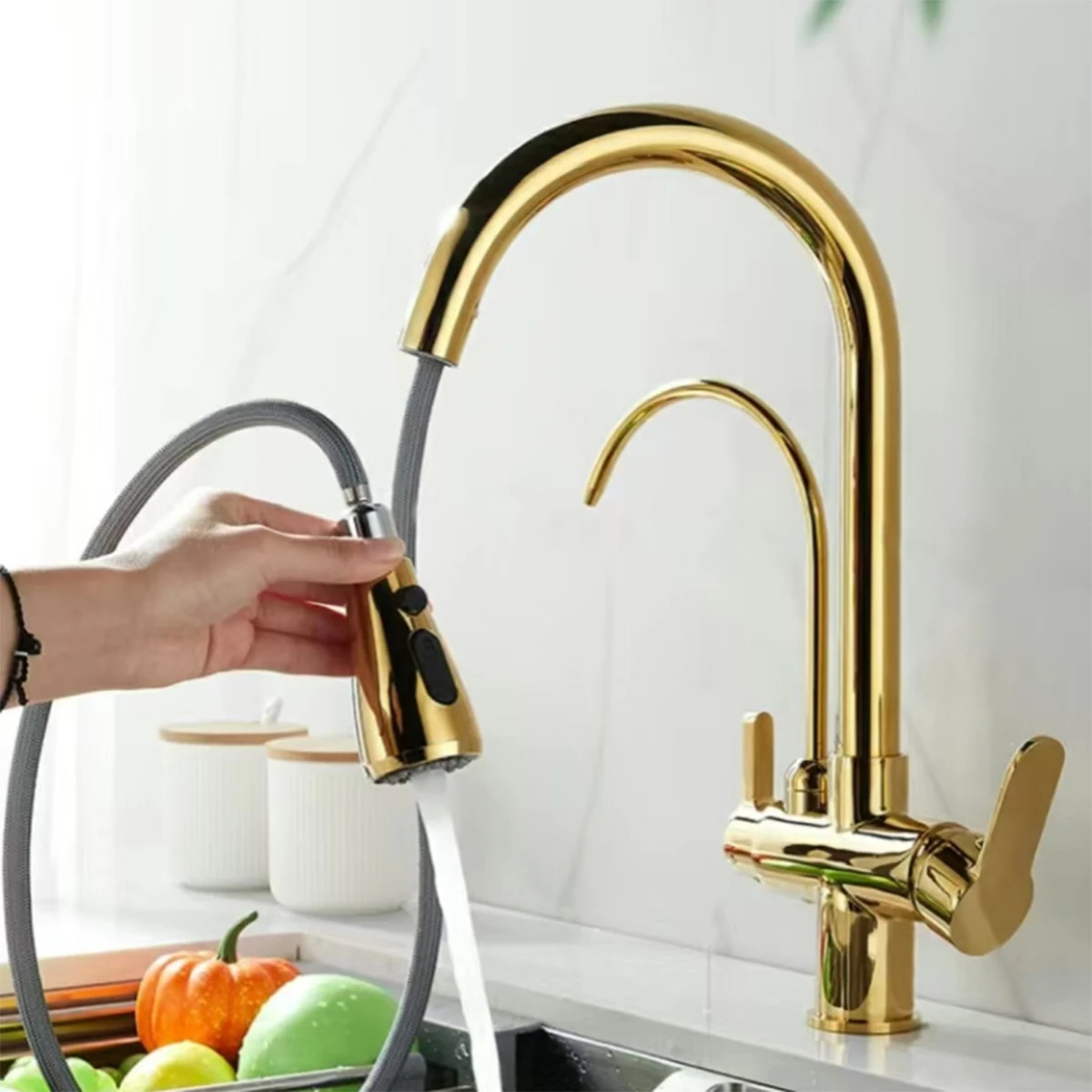 

Kitchen Pull-out Swivel Faucet with Dual Function Sprayer High Quality Sink Faucet Cold and Hot Water Tap Deck Mounted Faucet ﻿