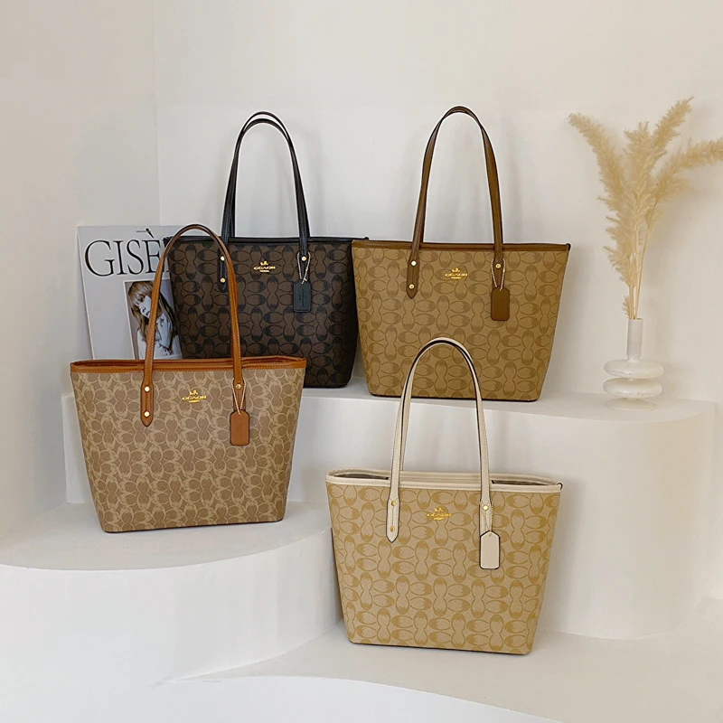 

Elegant Vintage Inspired Crossbody Bag In Buttery Soft Leather With A Distinctive Structured Shape