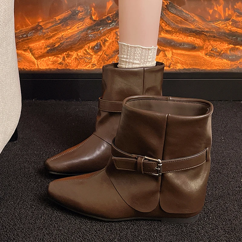 

Женские ботильоны на плоской подошве, кожаная обувь, модная зимняя обувь с острым носком для женщин, короткие плюшевые женские туфли 2025 года, готические Botas De Mujer