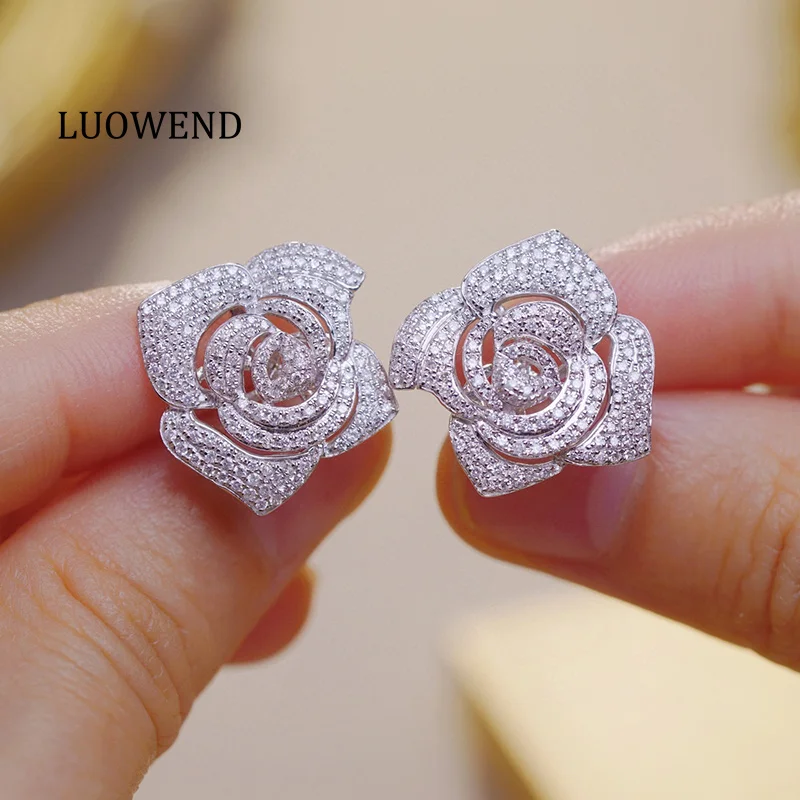 LUOWEND 100% 18K White Gold Earrings Luxury 1.20carat Real Natural Diamond Stud Earrings for Women Camellia Shape Party Jewelry