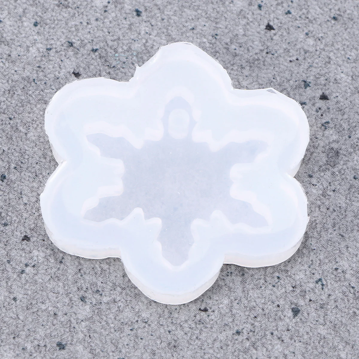 

6Pcs Snowflake Mold Silicone Clear Mold for Resin Jewelry Making DIY Pendant Necklace Earring Craft with Hanging Hole
