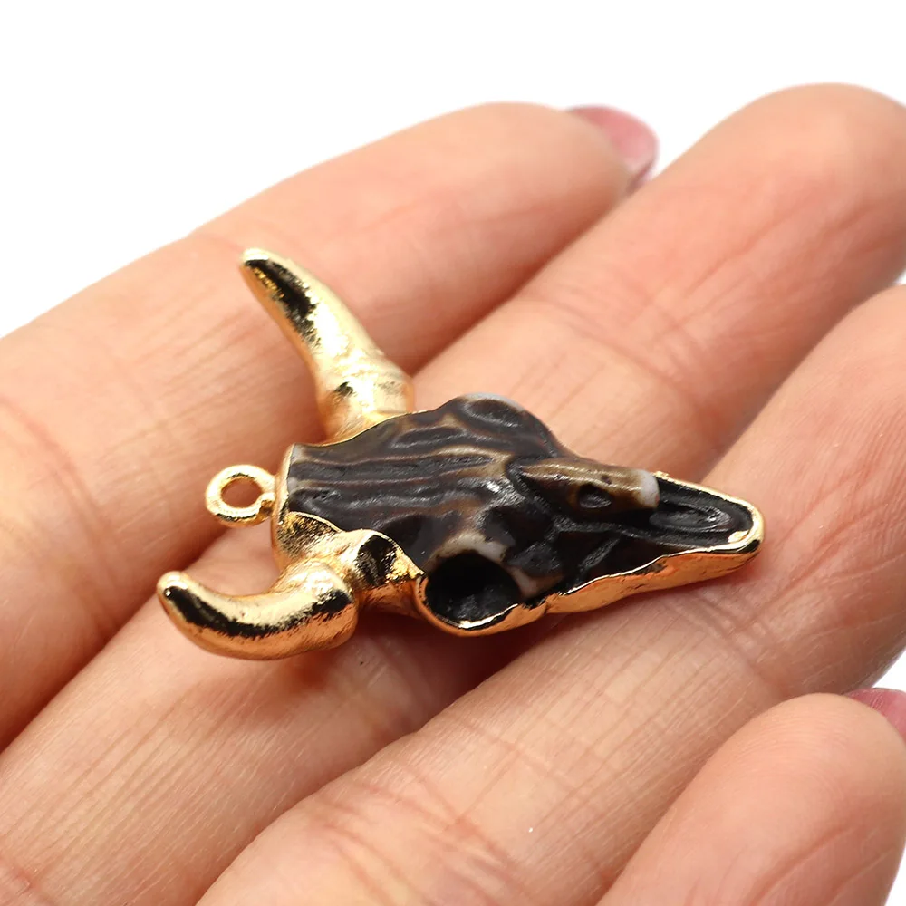 Delicate Resin Bull Head Small Pendant 27x31mm Black Vintage Charm Fashion Jewelry Making DIY Necklace Earring Accessories