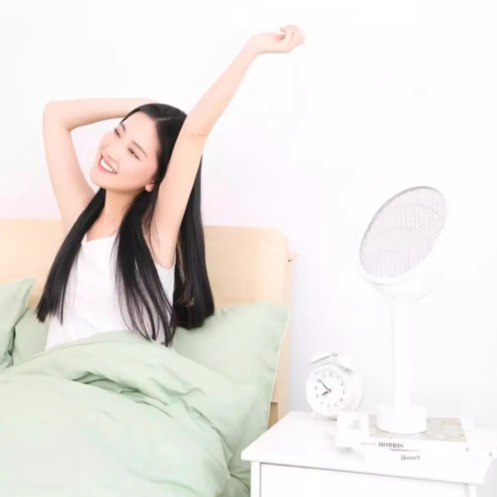 充電式電気蚊たたき 回転ヘッド 伸縮ロッド付き ハエたたき 角度調整可能 UVライト 蚊取り器