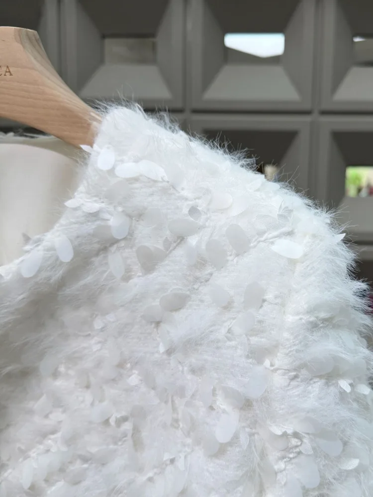 DFDG2025 Cappotto di paillettes di piume di lusso di design da donna primavera autunno Cappotto girocollo patchwork ricamato jacquard corto moda