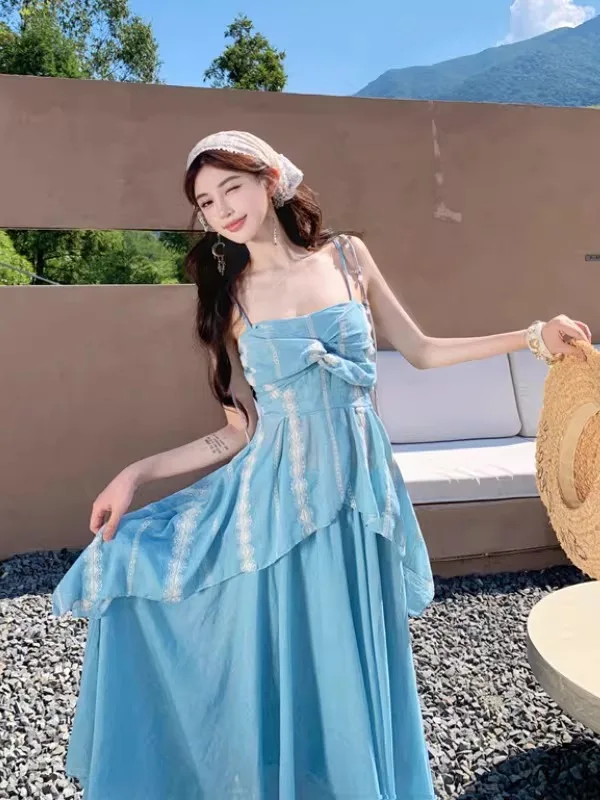 

Потрясающий комплект с асимметричной вышивкой: красиво драпированная юбка миди и комплект из юбки и топа для молодых женщин