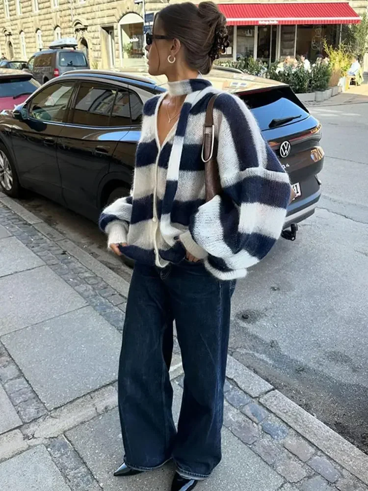 Women Contrast Striped Knitted Cardigan With Scarf Oversize Long Lantern Sleeves Sweater Tops 2024 High Street Lady Knitwear  ﻿