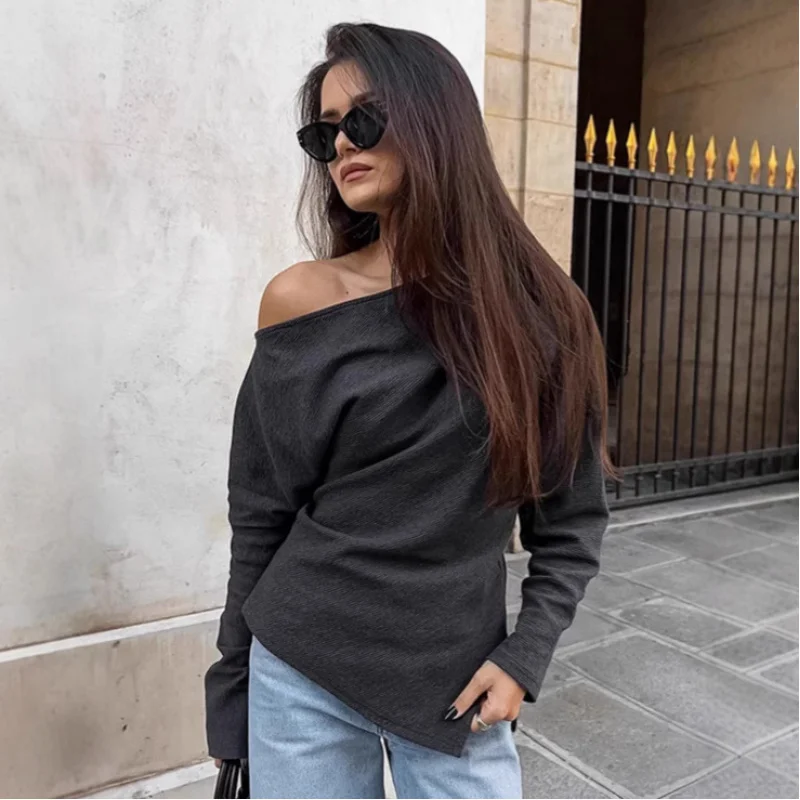

2025Women, Spring European and American Fashion Black Pullover Base Shirt, ElegantSpicy Girl Off-Shoulder Knitted