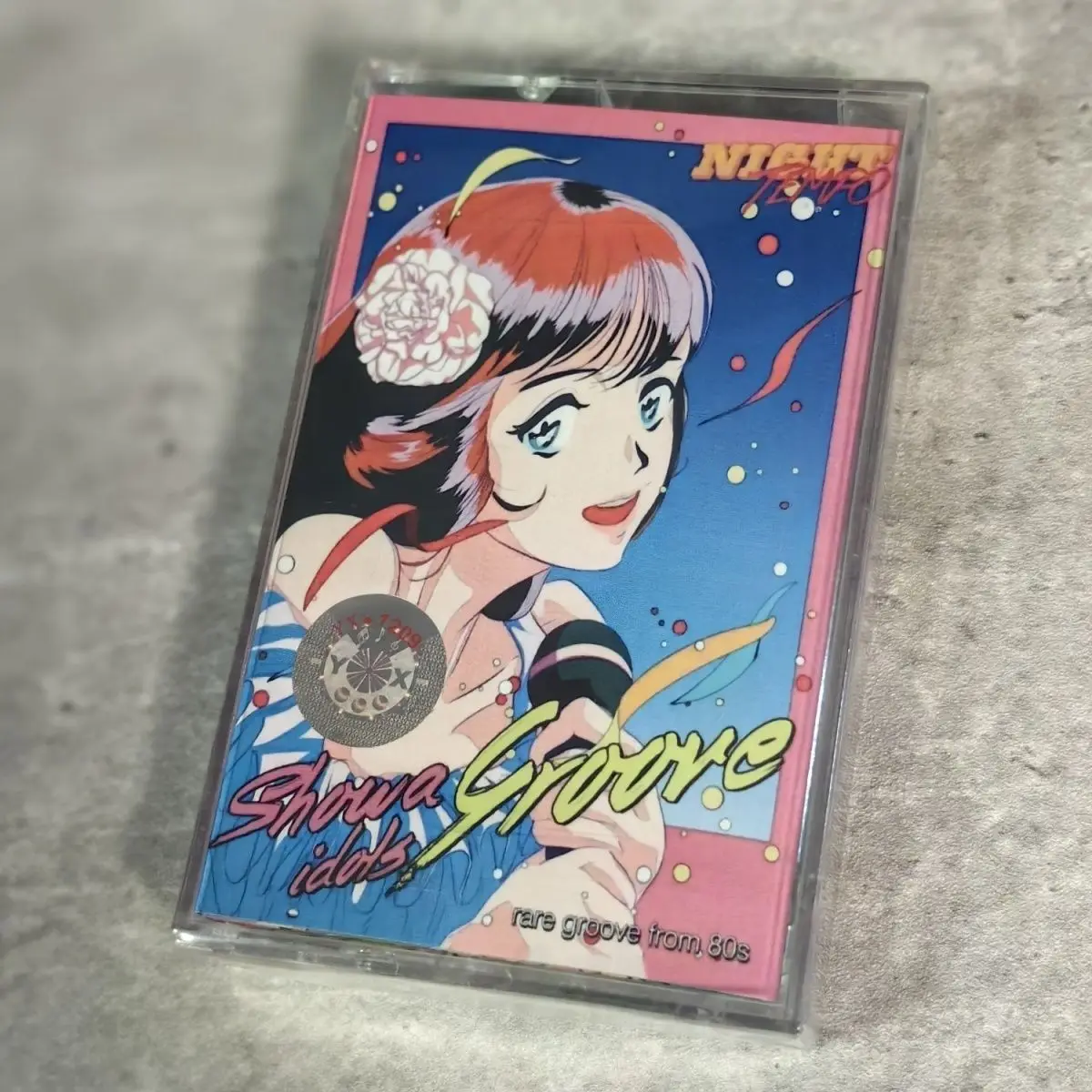 

Коллекция ремиксов песен в японском стиле Steam Wave и Future Funk, вдохновленная музыкой Showa Idol, новый, нераспечатанный музыкальный картридж