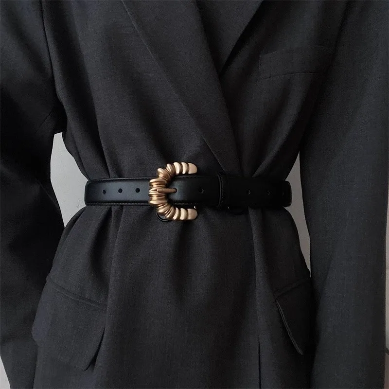 New Arrival Versatile Everyday Leather Belt for Women Summer Fashion Accessory to Pair with Suits Jeans and Dresses