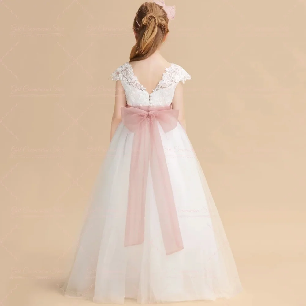 Custom flower girl dress, sleeveless, with a bow design at the waist, suitable for First Communion, children's birthday parties,