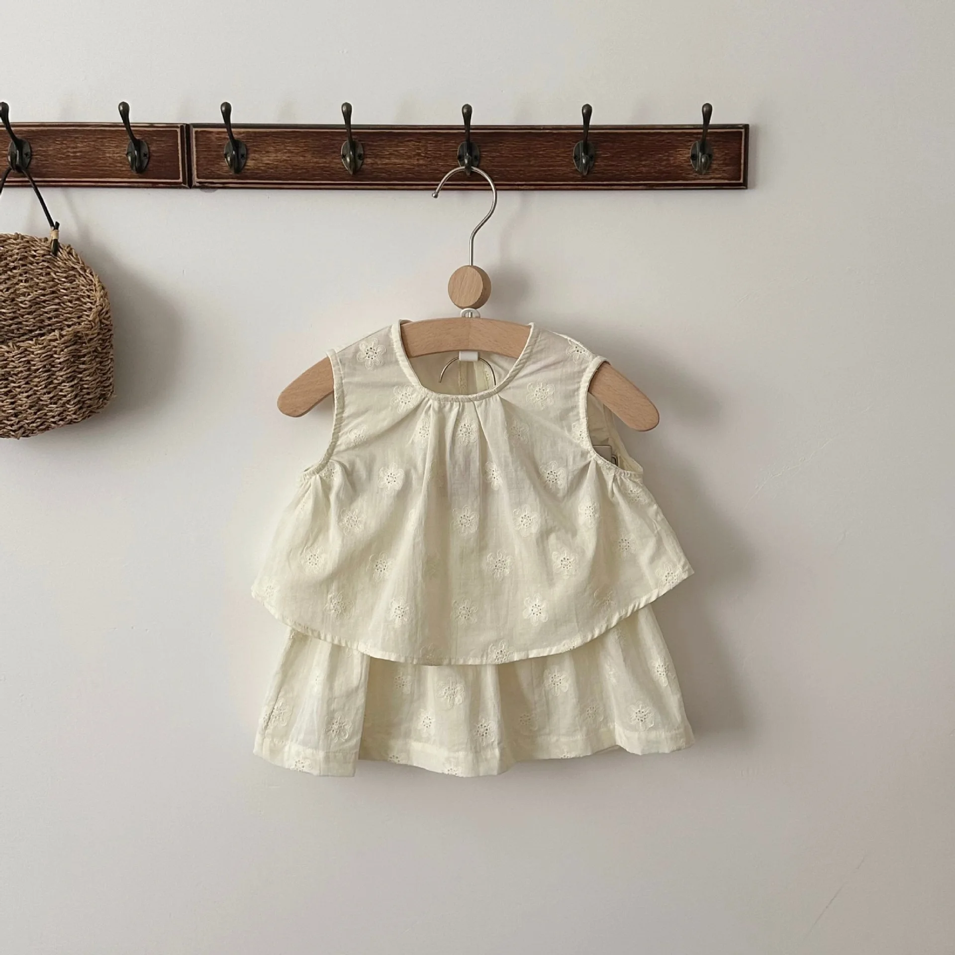 0- 2 Y Baby Girls Clothing Set Embroidery Vest Tee And Skirt 2 Pcs Suit  Korean Style Baby Outfit