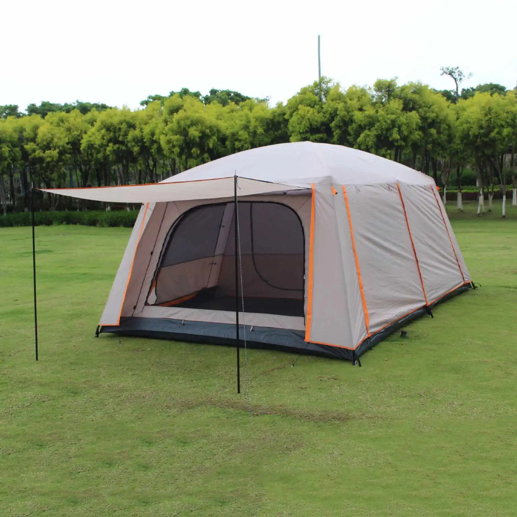 

Custom Service Living Resort Comfortable Camping Party Waterproof Tent