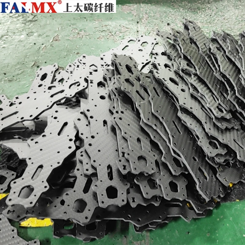 

Custom Carbon Fiber Sheet Parts, Carbon Fiber Material, CNC Cutting Engraving Service for Composite Panel Production