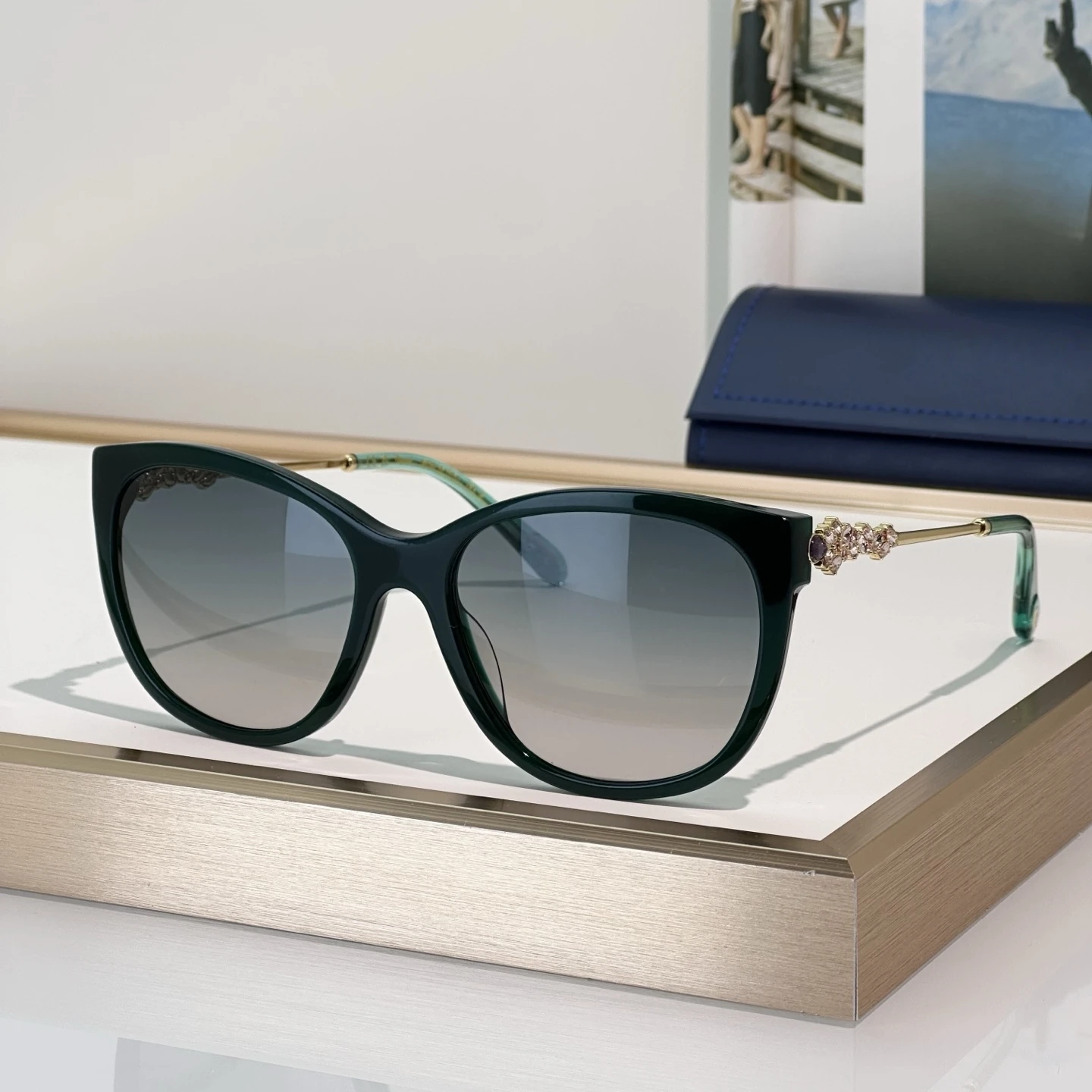 العلامة التجارية الفاخرة عين القط النساء النظارات الشمسية الأحجار الكريمة عادية المرأة العدسات 2025 SCH360S نظارات امرأة الموضة الأنيقة