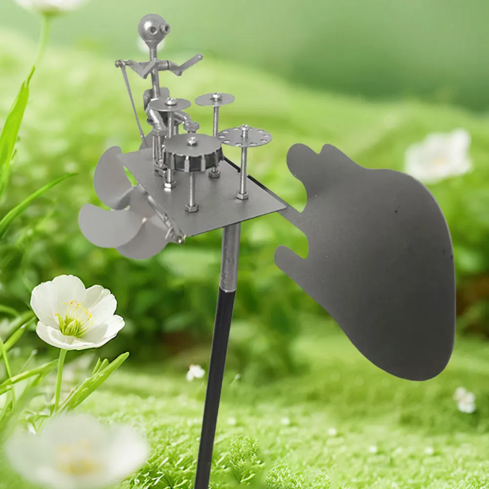 

Металлическая статуя барабанщика ветряной мельницы Beat The Drums with The Wind Декоративная статуя ветровой энергии в стиле рок для двора, художественного декора газона и сада