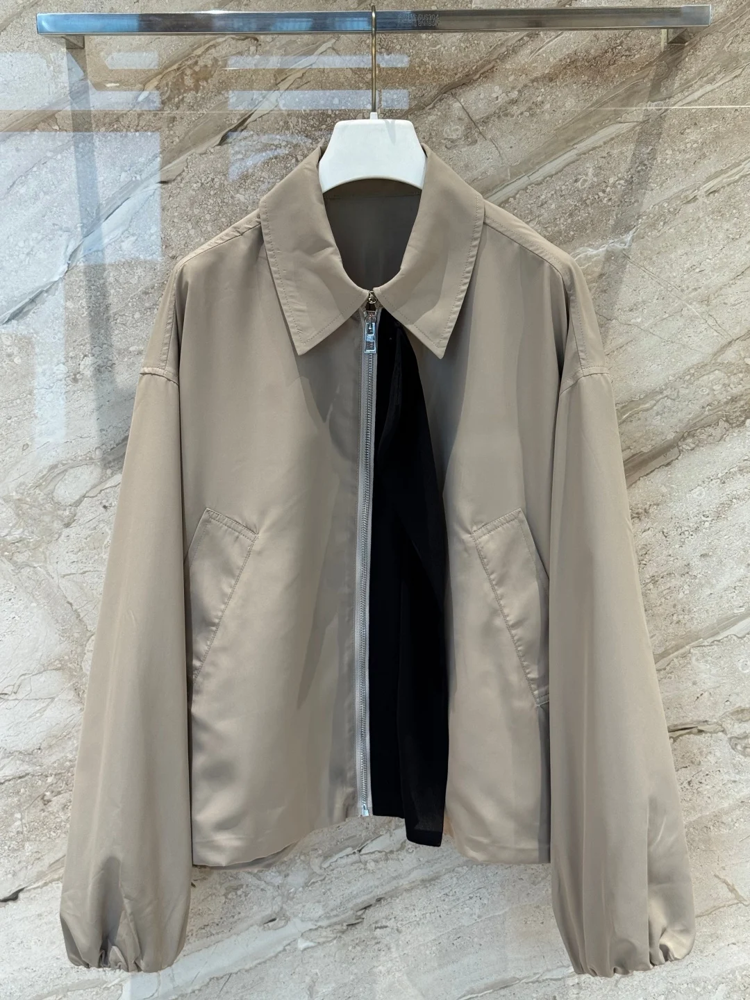 

2026 New Khaki Jacket Outdoor Waterproof Windproof Jacket Top Commuting Lapel Unisex Outfit High Quality Simple Loose