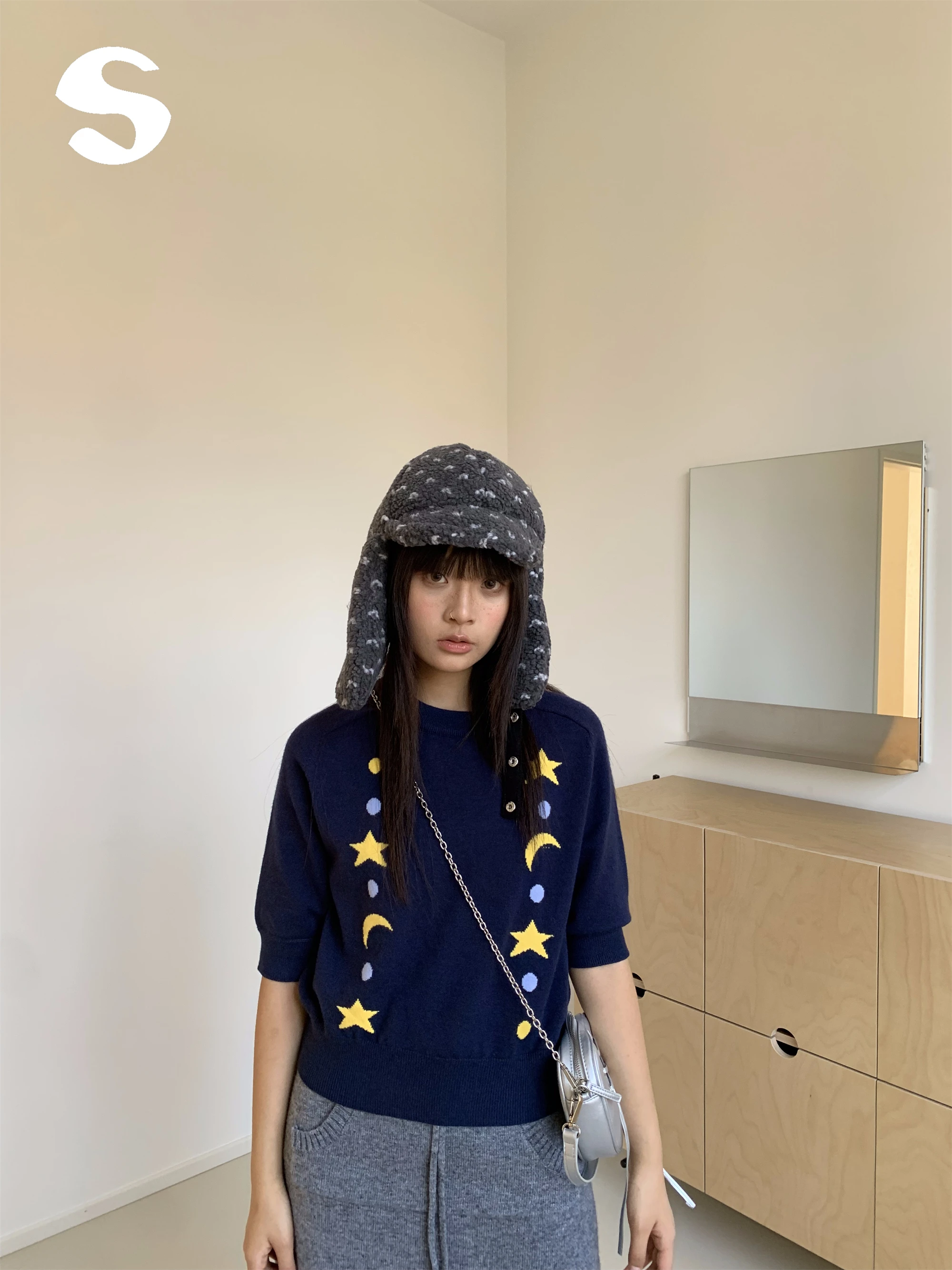 

Женский вязаный свитер с вышивкой звезд, свободного кроя, с круглым вырезом, мягкий и удобный, осенний