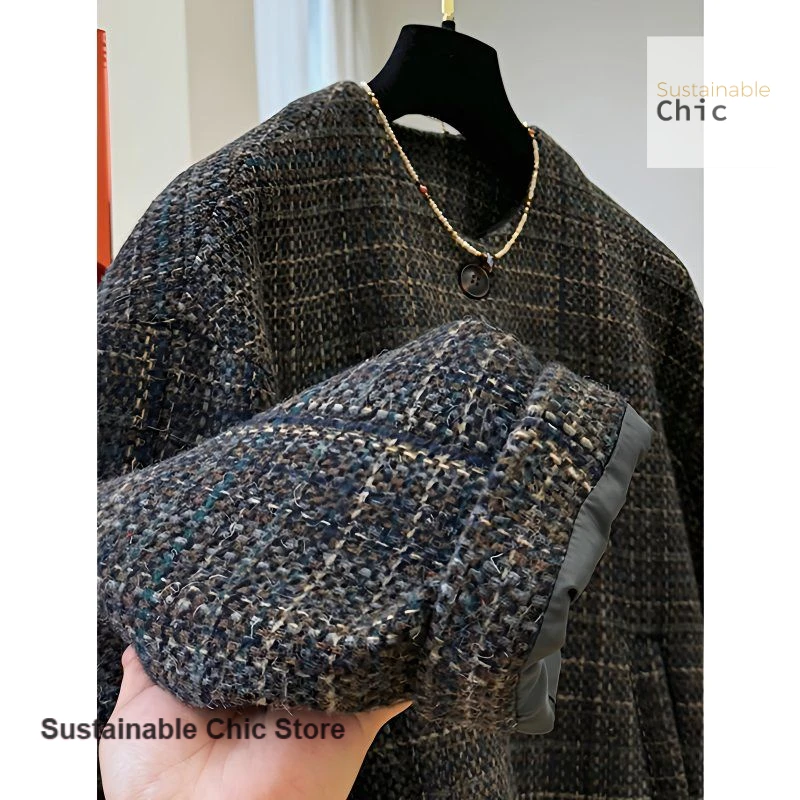 Korean style striped tweed high sense short woolen coat women's autumn and winter new fashion short woolen casual Joker coat.