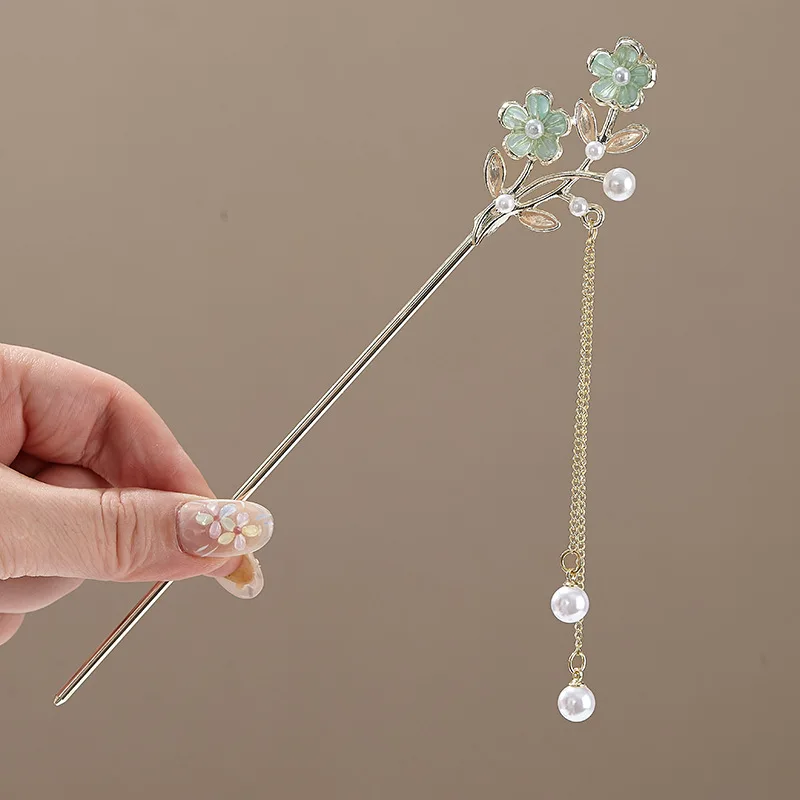 Women's Elegant Flower Hairpin with Blue Flower Tassel