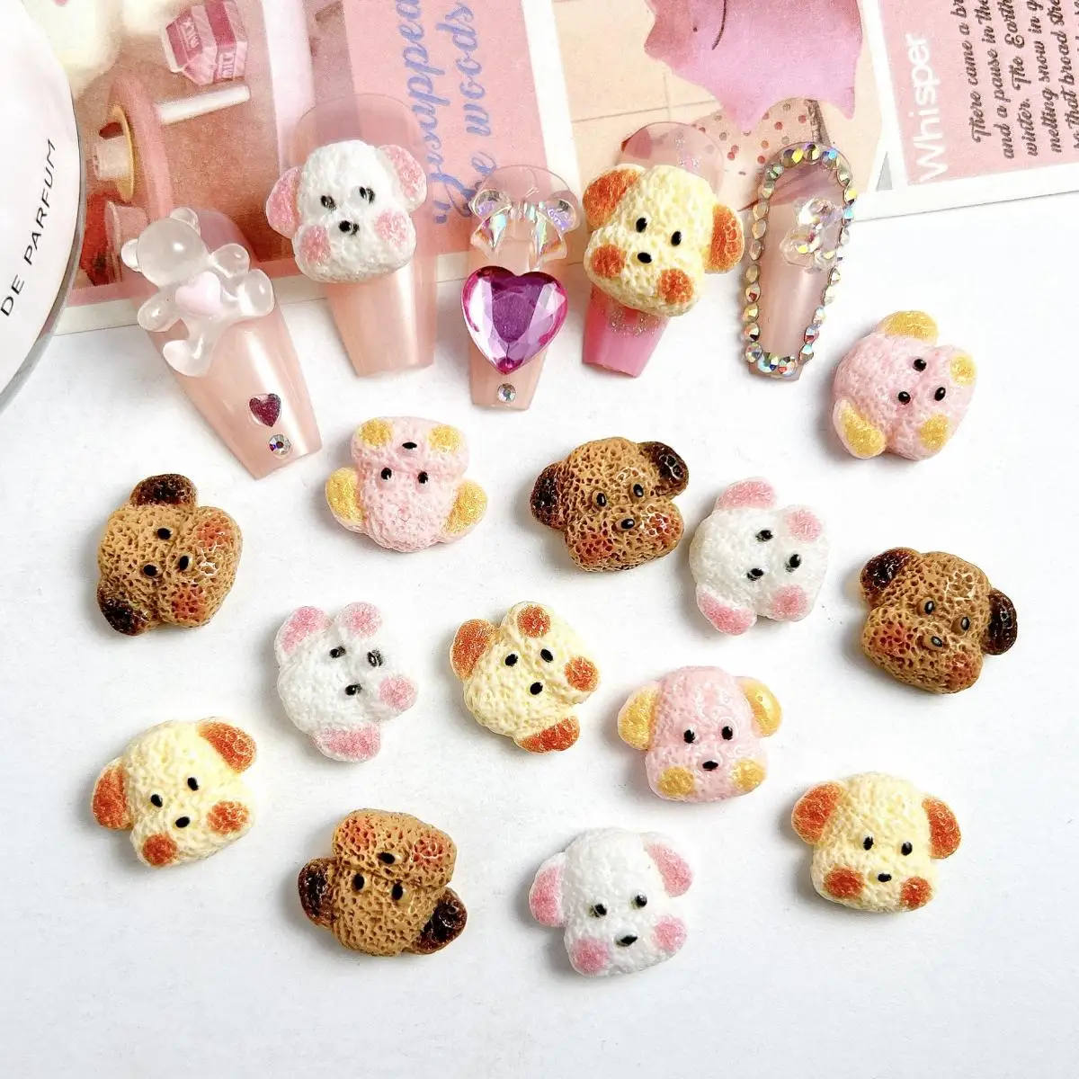 20PCS Bunte Entzückende Pulver Rouge Welpen Nagel Charms Cartoon Kreative Kleine Hund Kopf Harz Nail art Dekorationen für DIY