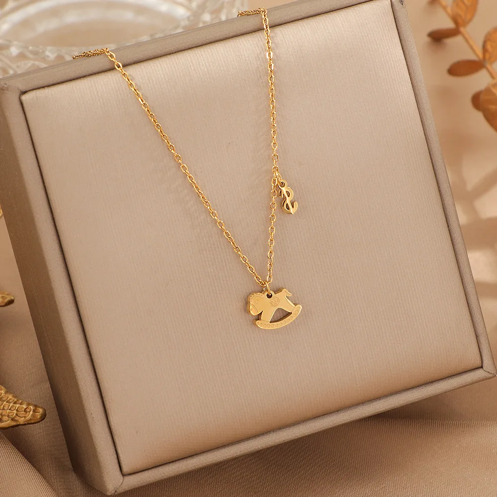 

1pcs Colorfast Fashionable Luxurious Stainless Steel Horse Pendant Necklace for Women Couples Banquet Birthday Jewelry Gift