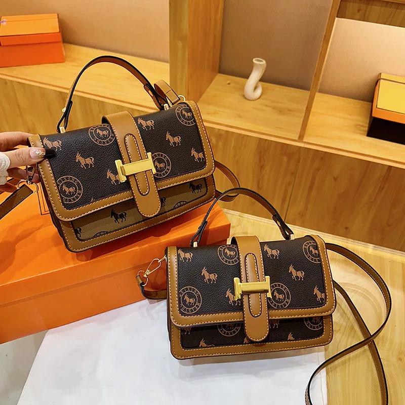 

2025 Chic Crossbody Bag for Women - Minimalist Square Shoulder Bag with Adjustable Strap, Stylish Korean Inspired Handbag