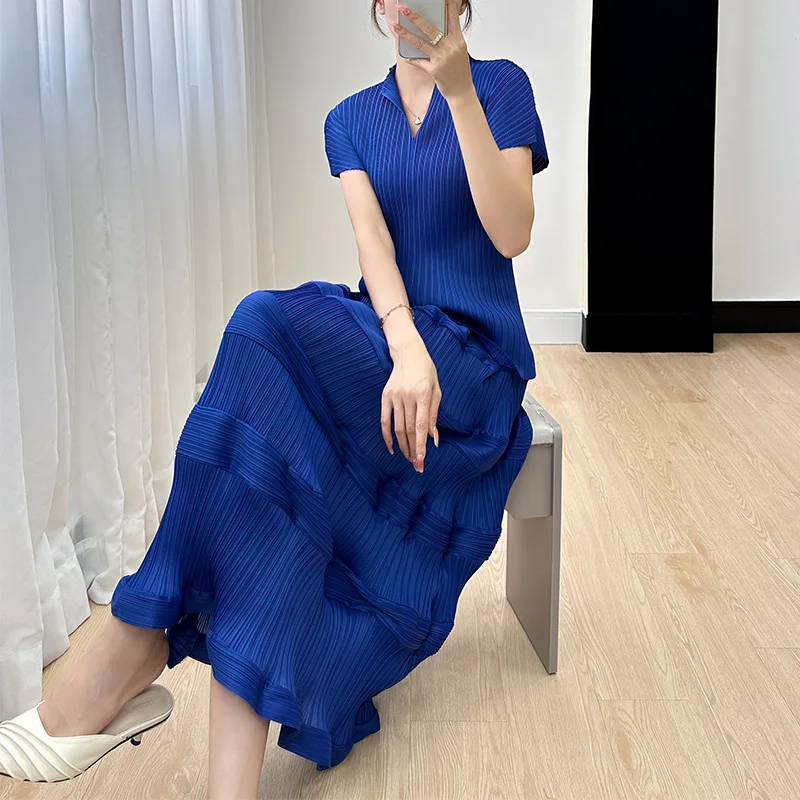 Miyake Summer 2023 New Wrinkle Set for Women with A Small Design Sense Short Sleeved Top, Half Length Skirt, Two Piece Set