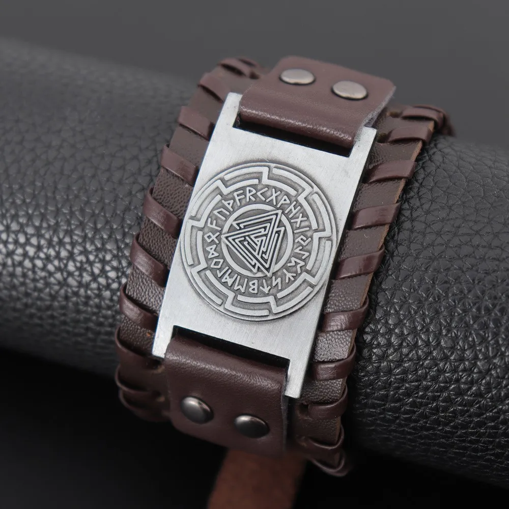 Trendy Totem Design Triangular Viking Rune Bracelet Men's Bracelet Genuine Leather Nordic Viking Accessories Jewelry Wholesale