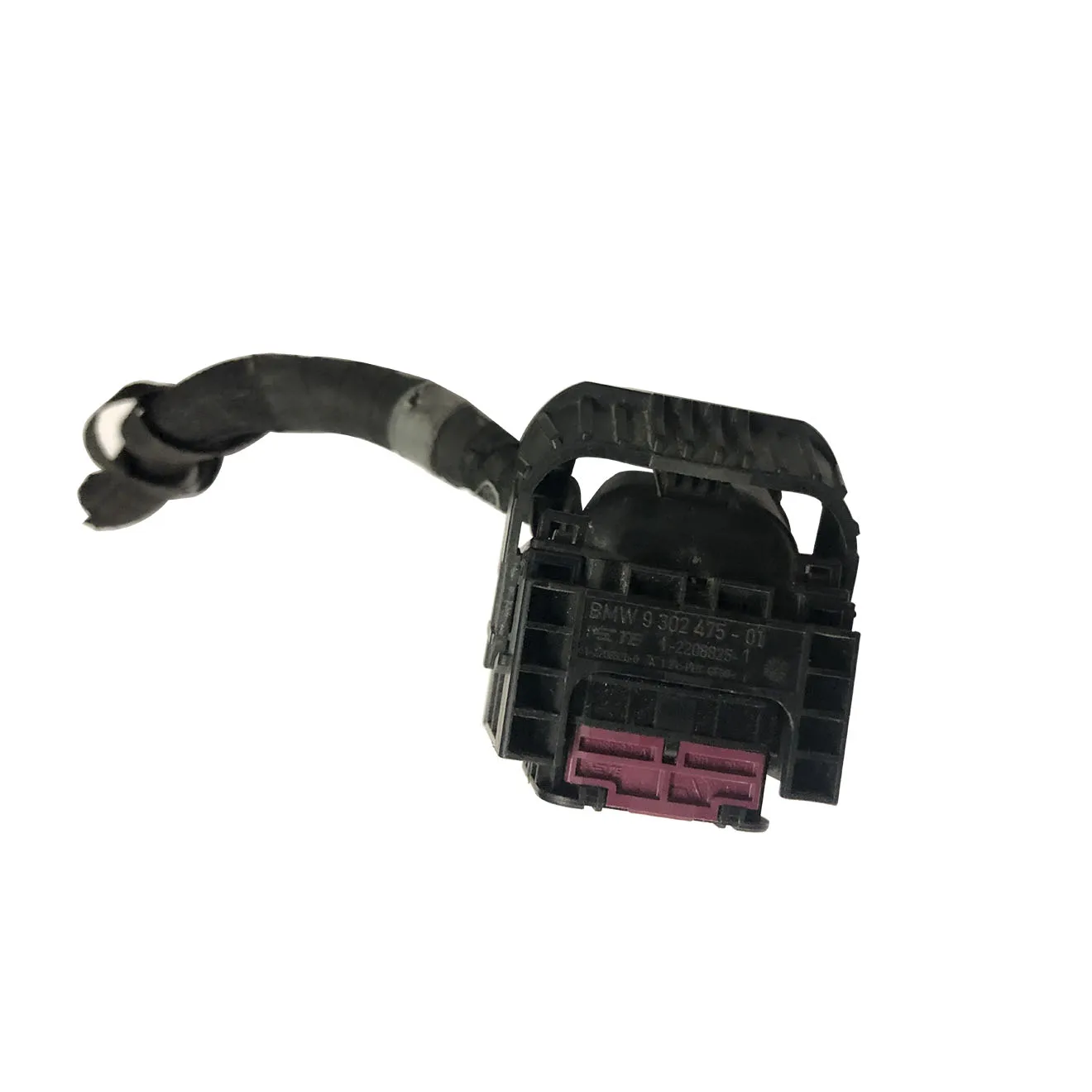 

Для BMW 2208825 9302475 930247501 220882501 12528605927: Разъем для подключения проводки компьютерной платы управления двигателем и коробкой передач (бензиновый автомобиль)